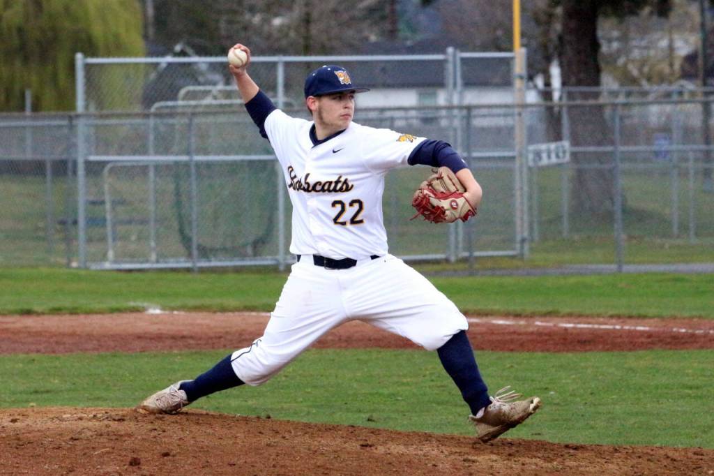 RYAN SPARKS | THE DAILY WORLD Aberdeen sophomore pitcher Chad Fretts retired 14-of-15 Elma Eagles at one point of the game in a 5-3 loss on Friday in Aberdeen.