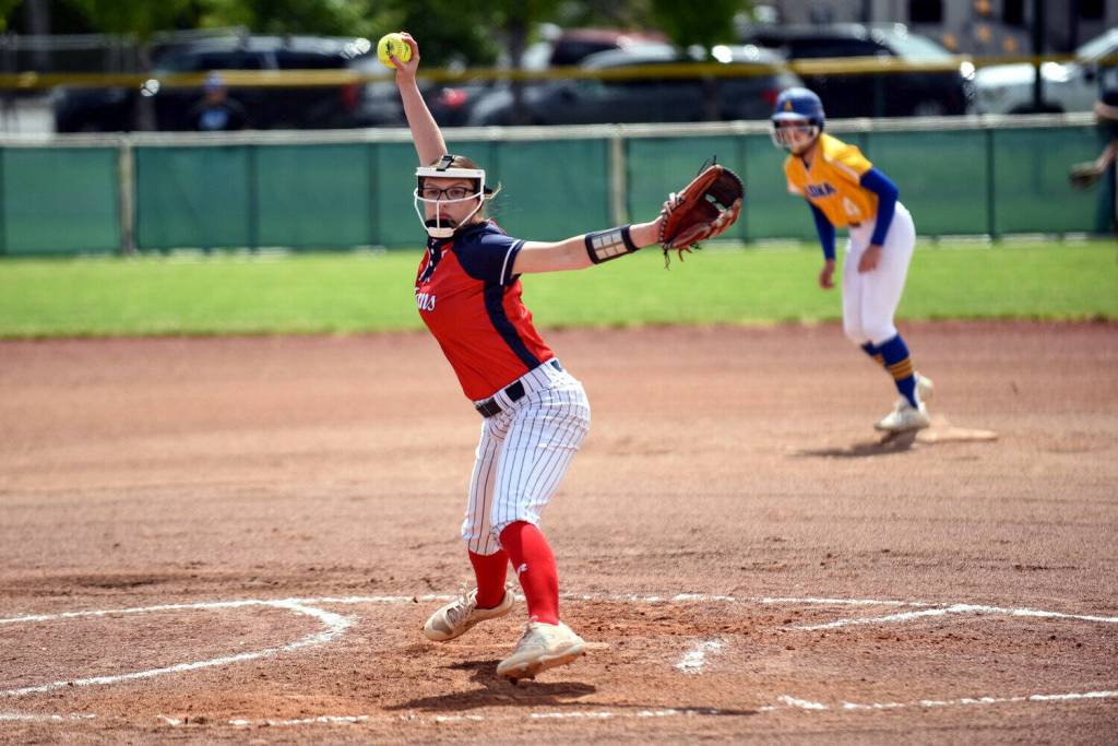 DYLAN WILHELM | THE CHRONICLE Pe Ell-Willapa Valleys Lauren Emery throws a pitch during 2B State quarterfinals on Friday at the Gateway Sports Complex in Yakima.