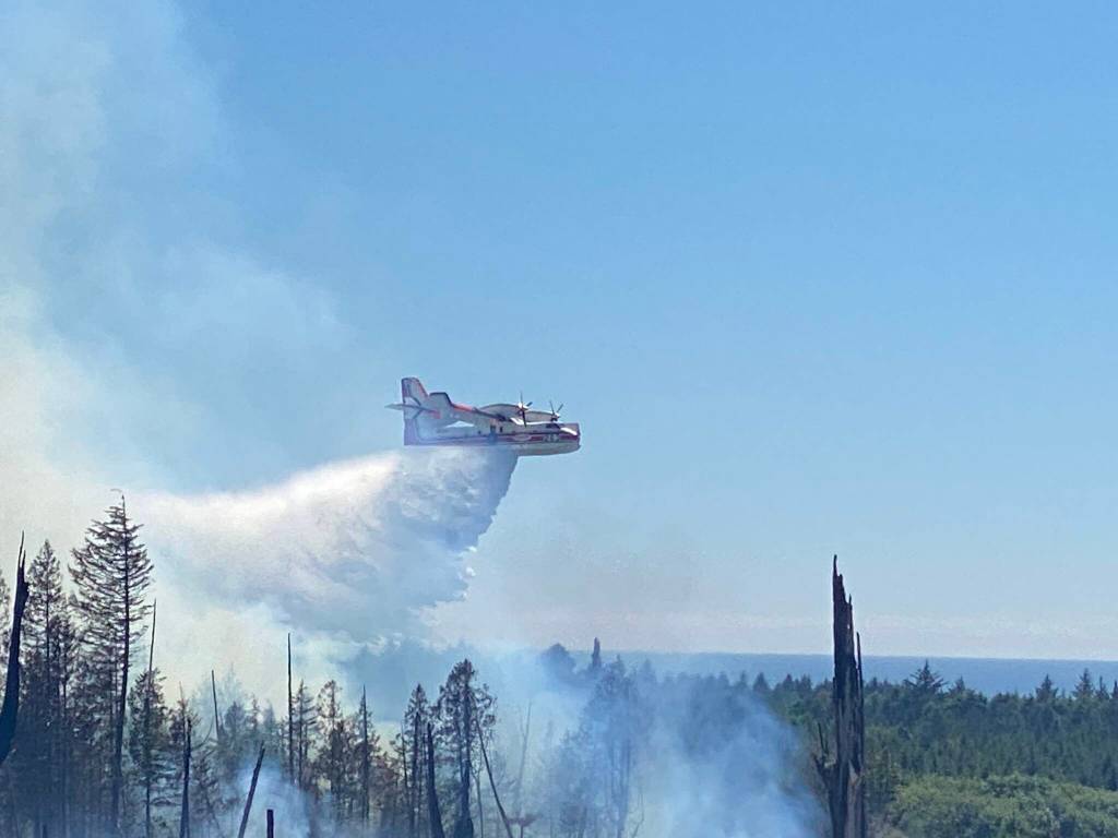 Frank Kowoosh
A tanker drops water on the Margarita wildfire.