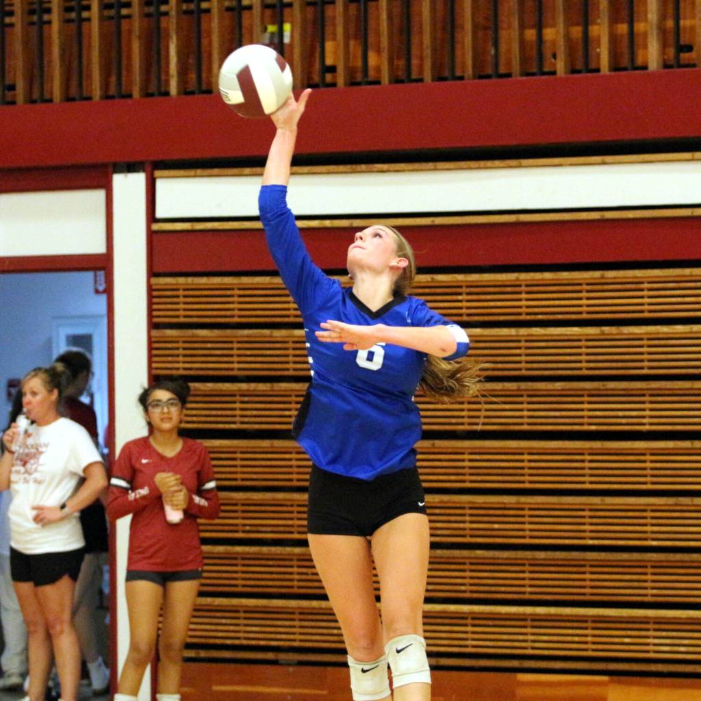 RYAN SPARKS | THE DAILY WORLD Elmas Haydenne Bogar