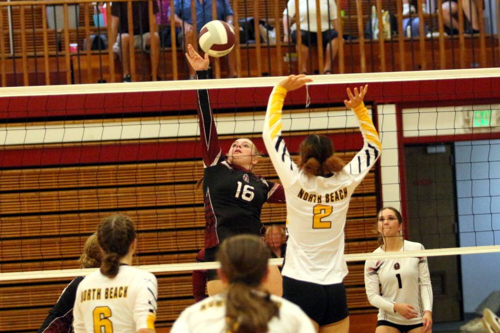 RYAN SPARKS | THE DAILY WORLD Ocostas Anna Davis (16)