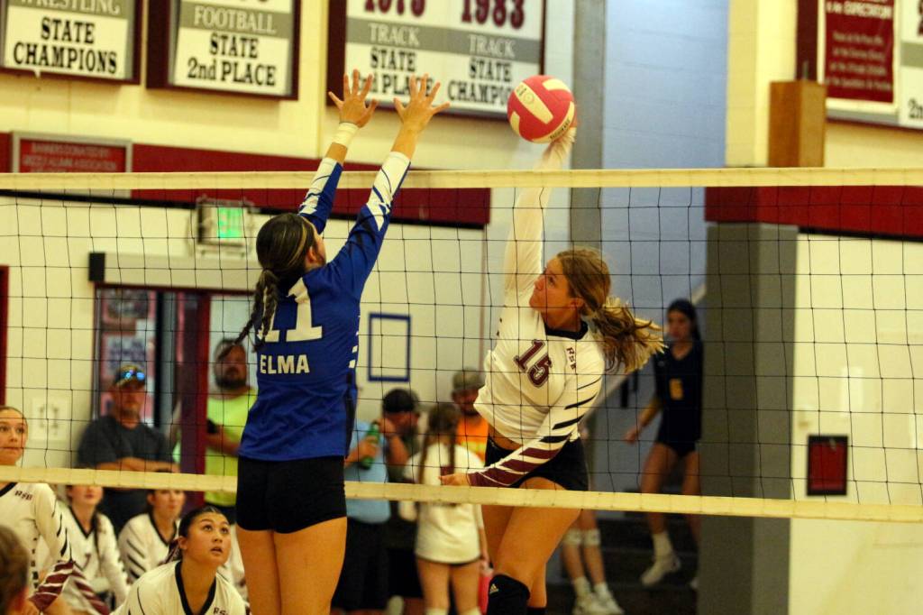 RYAN SPARKS | THE DAILY WORLD Raymond-South Bends Kassie Koski (15)
RYAN SPARKS | THE DAILY WORLD Raymond-South Bends Kassie Koski (15)