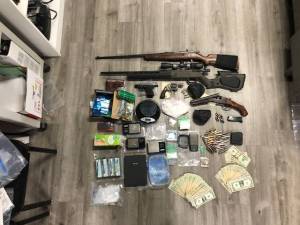 Grays Harbor Drug Task Force
The Grays Harbor Drug Task Force seized a goodly amount of drugs, cash and multiple firearms during a raid on an Aberdeen apartment Wednesday.