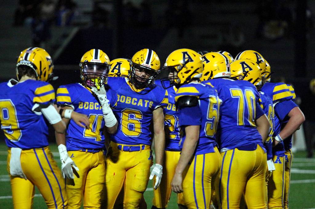 DAILY WORLD FILE PHOTO 
The Aberdeen Bobcats will be looking for their first win of the season when they face Hoquiam in the 119th Myrtle Street Rivalry game on Friday in Aberdeen.