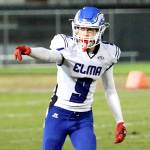 DAILY WORLD FILE PHOTO
Elmas Colt Landstrom and the Eagles face Montesano in the East County Civil War on Friday at Montesano.Montesano High School.