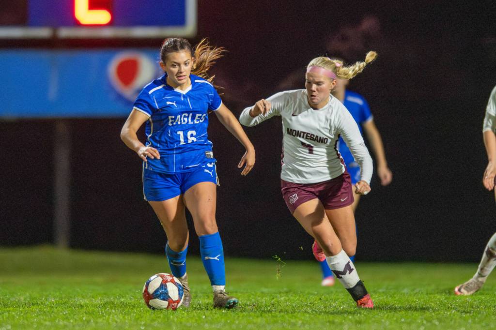 PHOTO BY FOREST WORGUM 
The 1A Evergreen League Co-Defensive Player of the Year, Montesanos Addi Kersker (right), defends against First Team Defender Maddie Barrera of Elma in a game from Oct. 29.