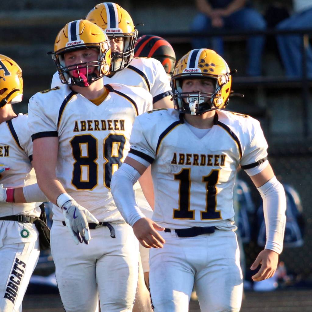 DAILY WORLD FILE PHOTO Aberdeens Ryder Creamer (88) and Riley Wixson were both named to the 2A Evergreen All-Conference Second Team for the 2024 season.