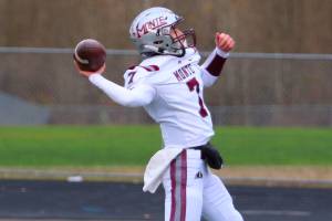 DAILY WORLD FILE PHOTO 
Montesano junior quarterback Tyson Perry throws downfield during a win over La Center on Nov. 23. The Bulldogs will face Seton Catholic in a 1A State semifinal matchup on Saturday in Vancouver.
