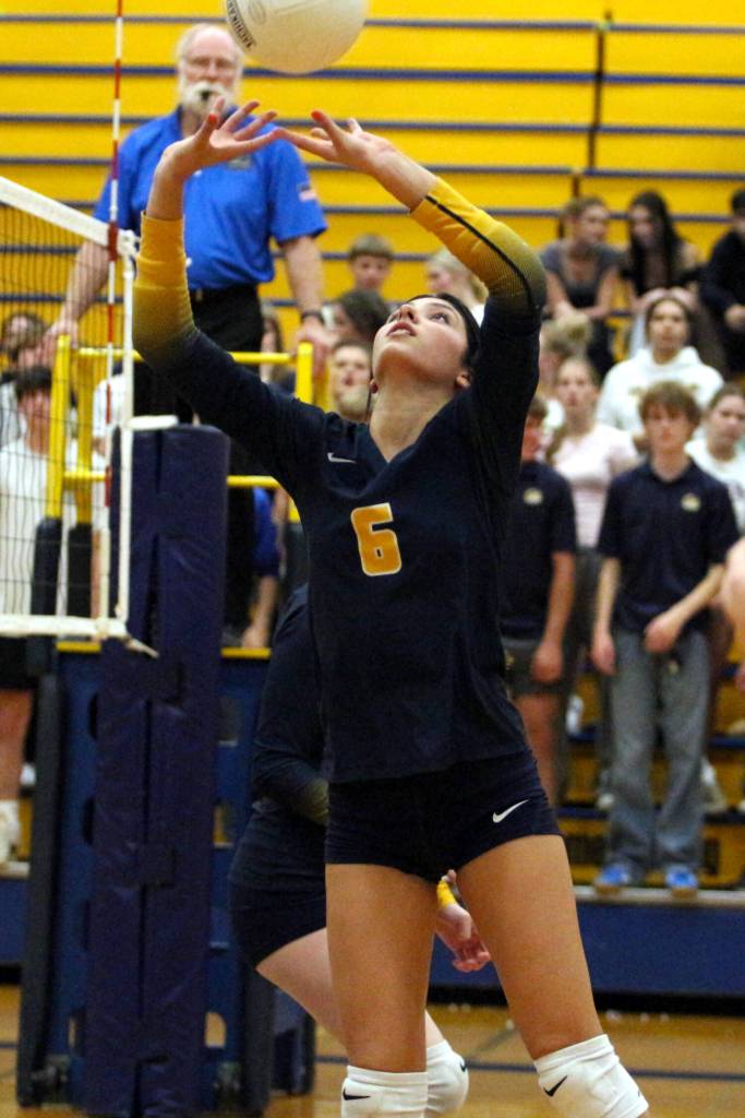 DAILY WORLD FILE PHOTO Aberdeen sophomore setter Mia Hallak