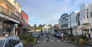 Michael Wagar photos / The Daily World
From the merriest of shopping stores to an arcade full of video games to surfing rental equipment to fine tasty restaurants, candy and ice cream, Seabrook makes for a magical Christmas season visit. End your day of festivities with a glass of wine.