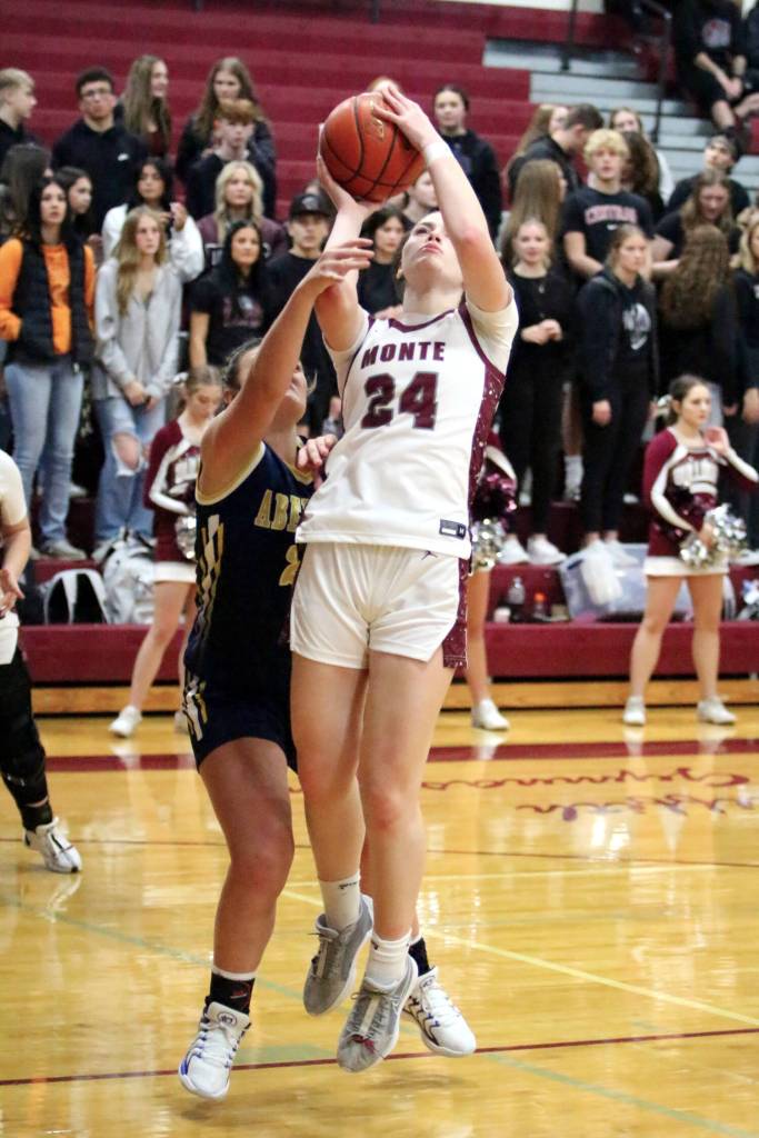 RYAN SPARKS | THE DAILY WORLD Montesano forward Jillie Dalan (24) scored a game-high 15 points to lead the Bulldogs to a 42-21 victory over Aberdeen on Thursday in Montesano.