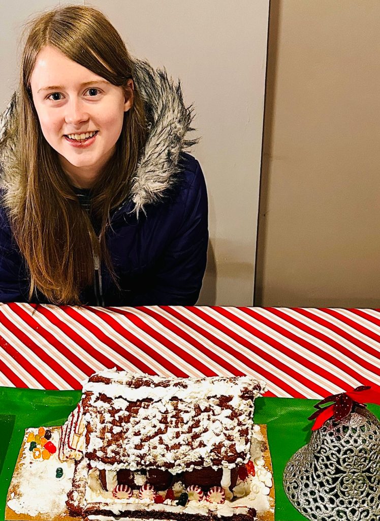 Barbara Smith / For The Daily World
First place winner in the gingerbread family group was Ginnette Gerchak.