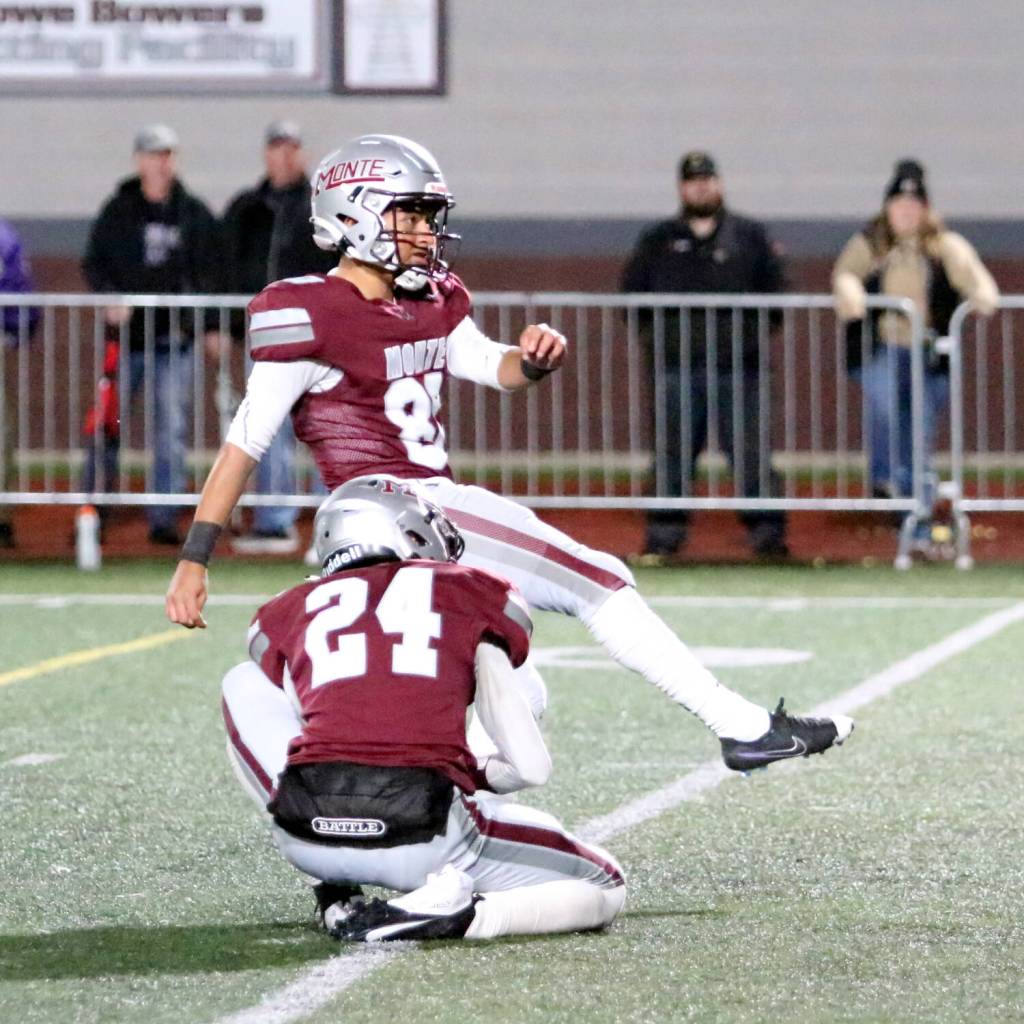 DAILY WORLD FILE PHOTO Montesano junior kicker Cristofer Tobar (background) was named to the 1A class All-State First Team by the Washington State Football Coaches Association for the 2024 season.