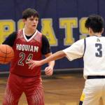 RYAN SPARKS | THE DAILY WORLD Hoquiam guard Lincoln Niemi (24) scored a game-high 38 points in a 66-61 loss to Aberdeen on Monday at Aberdeen High School.