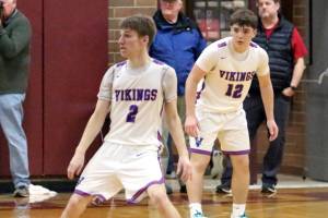 DAILY WORLD FILE PHOTO Willapa Valleys Nathan Fluke (2) and Lucas Lusk, seen here in a file photo, will look to bounce back after the Vikings 50-44 loss to Neah Bay at the 1B State quarterfinals on Thursday in Spokane.