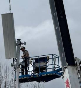Jeff Clemens photos / Chinook Observer
A workman assembles parts of a temporary cell tower along U.S. Highway 101, part of an effort to restore service lost during a recent severe windstorm.