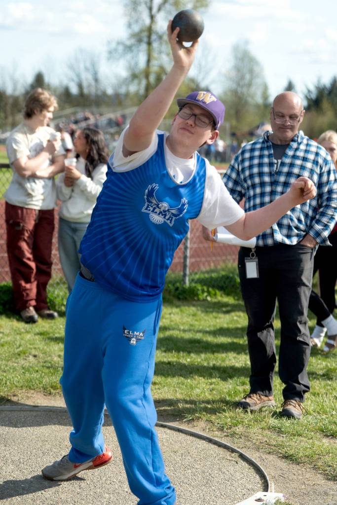 PHOTO BY NICOLE SHANNON Elmas Noah Stoddard had a personal-best throw in the ambulatory shot put competition at a 1A Evergreen League meet on Wednesday in Elma.