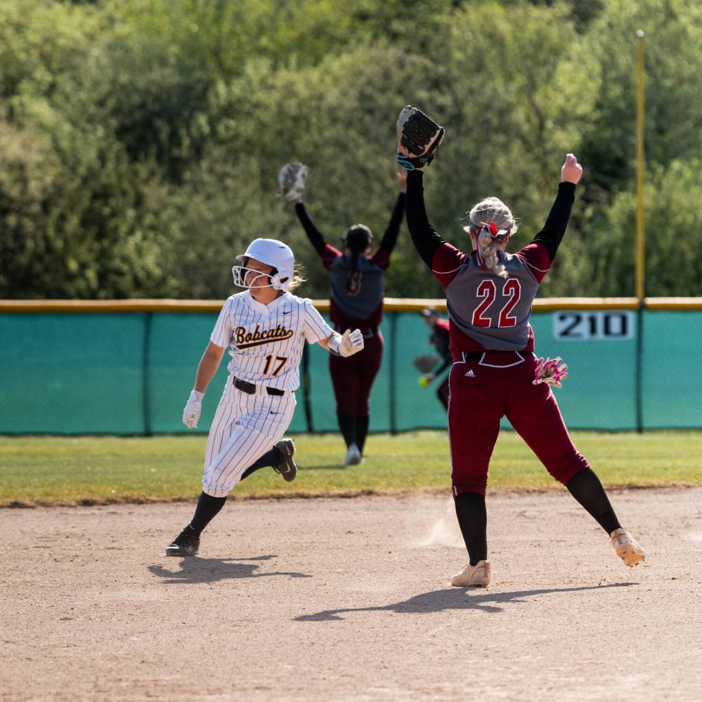 ALICIA TISDALE | ALICIA TISDALE PHOTOGRAPHY Aberdeens Scotlyn Lecomte (17) heads toward second base in the first inning of a 3-2 win over W.F. West on Wednesday at the Bishop Athletic Complex in Aberdeen.