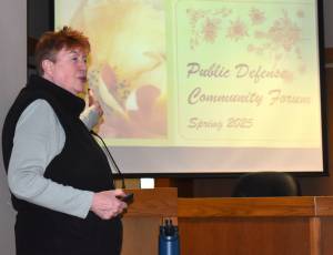 Jerry Knaak photos / The Daily World
Grays Harbor County Department of Public Defense Coordinator Mac Jardine gives a presentation during a community forum.