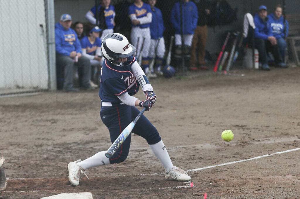 DYLAN WILHELM / THE CHRONICLE Pe Ell-Willapa Valleys Lorelei Smaciarz