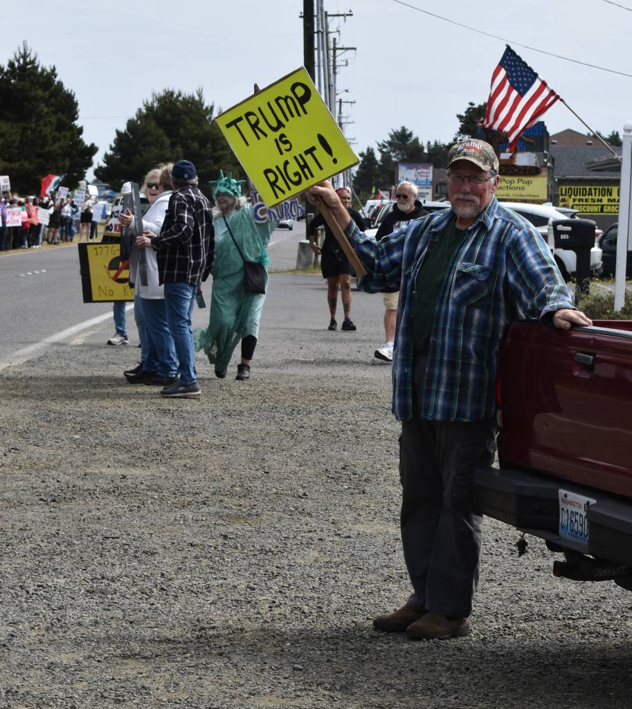 This Trump supporter was on an island during the “No Kings” protest in Ocean Shores.