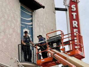 7th Street Theatre photos
The crew installs the final railing at the 7th Street Theatre.