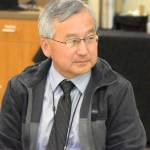 Grays Harbor County Administrator Sam Kim takes part in a strategic planning session.