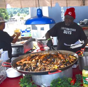 Jerry Knaak photos / The Daily World
The Southern Georgia Boys cook up meat for their shish kebabs.