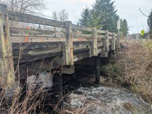 Grays Harbor County Public Works Division photos
Since June 12, 2023, Elma Hicklin Roads Wildcat Creek bridges 1 and 2 have been narrowed to one lane so legal loads could continue using the bridges. This is due to decay found in the timber pile caps on both bridges during an inspection on March 15, 2023.