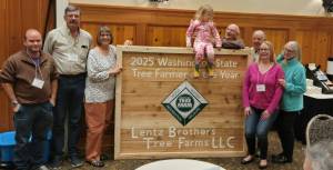 Washington Tree Farm Program
The extended Lenz family received the State Tree Farmer of the Year.