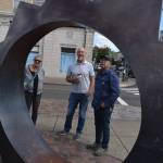 Jerry Knaak photos / The Daily World
Renowned artist Gerard Tsutakawa and his wife Judy discuss refurbishment of the Illumination sculpture at the corner of I and W. Wishkah streets in Aberdeen with Mayor Douglas Orr. Tsutakawa installed the sculpture near the Aberdeen Timberland Regional Library in 2005.