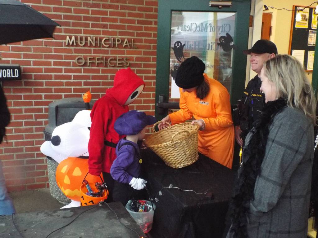 At city hall, staff (and Snoopy) greeted the families and kids who stopped by.