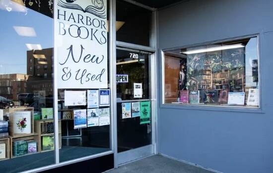 Harbor Books in Hoquiam