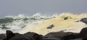 Skip Radcliffe
The National Weather Service released a beach hazards statement until Monday 4 a.m. Waves were strong in Ocean Shores earlier this week.