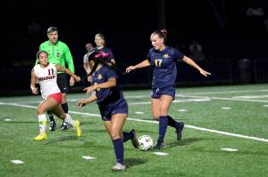 DAILY WORLD FILE PHOTO
Aberdeen defender Hana Lessard (17) was named to the 2A Evergreen All-Conference First Team for the 2025 season.