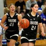 RYAN SPARKS | THE DAILY WORLD
Raymond-South Bend's Ava Stigall (24) brings the ball up the court flanked by teammate Kassie Koski during a 57-28 win over Elma on Thursday at Elma High School.