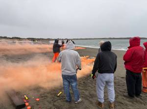 Jerry Knaak / The Daily World
2025 Washington Fishermens Convention attendees learned how to use different types of signal flares.