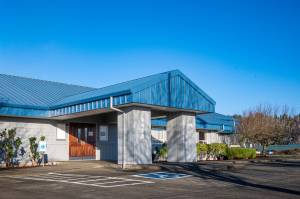 Grays Harbor Transit
At its board meeting held on Feb. 10, the Grays Harbor Transit Board of Directors approved a lease of the Rayonier building located off Port Industrial Road. This move is bringing Grays Harbor Transit closer to its long-term goal of building a new unified transit services facility.