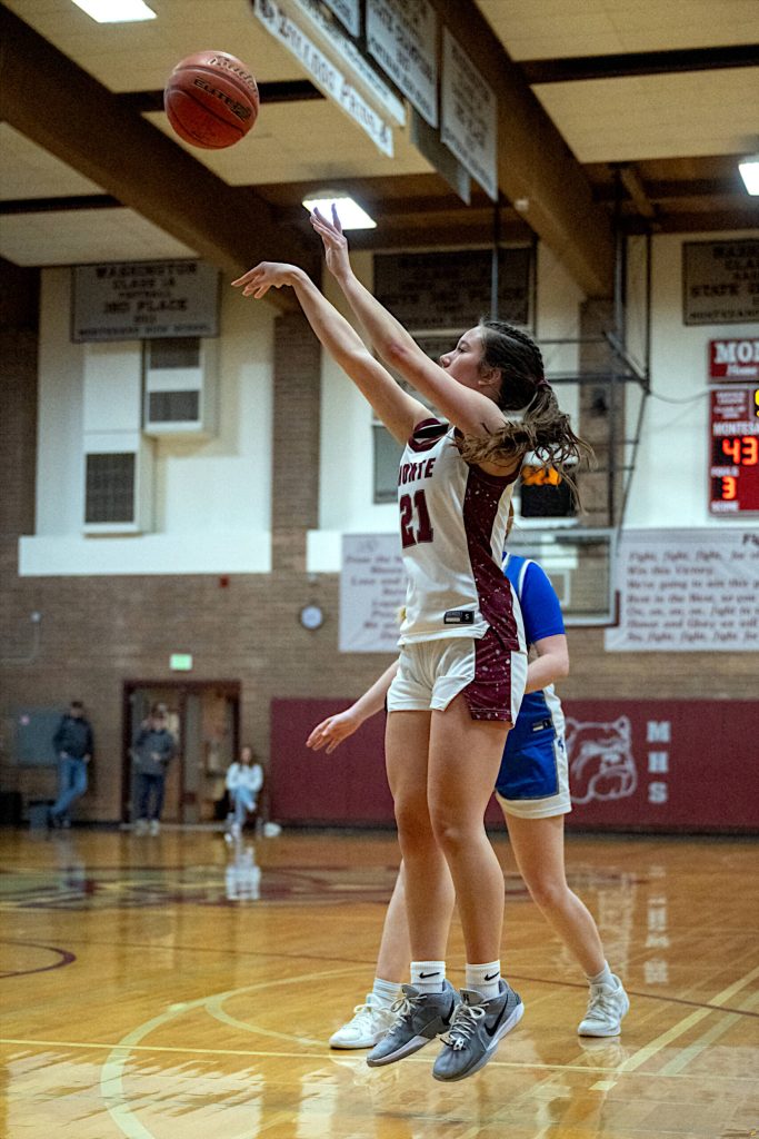 PHOTO BY FOREST WORGUM Montesanos Makena Blancas shoots during a 53-26 win over La Center in a 1A District 4 Tournament game on Thursday in Montesano.