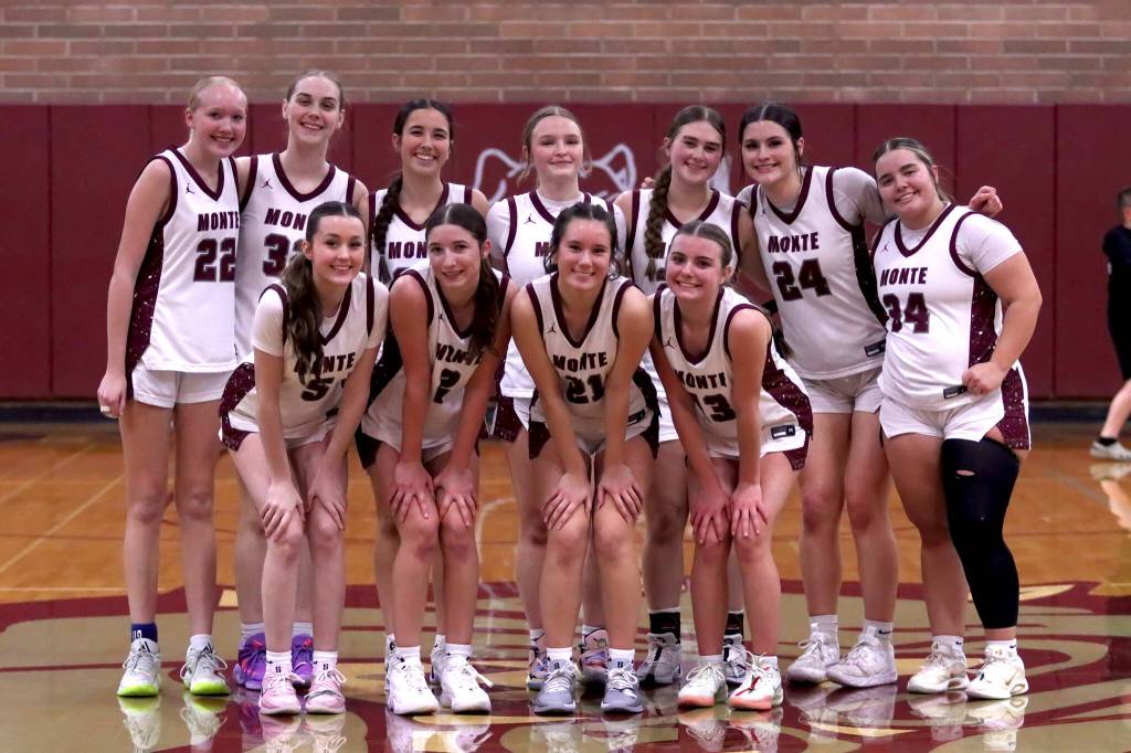 PHOTO BY HAILEY BLANCAS The Montesano Bulldogs earned a trip to the district-championship game and state tournament with a 38-27 victory over Columbia (White Salmon) in a 1A District 4 semifinal game on Wednesday in Montesano.