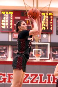 PHOTO BY HAILEY BLACAS Montesano senior forward Jillie Dalan