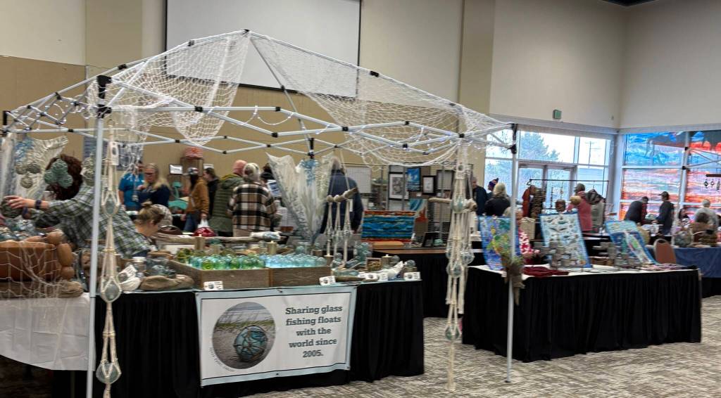 Jerry Knaak / The Daily World
Numerous vendors were on hand for the Beachcombers and Glass Float Expo.