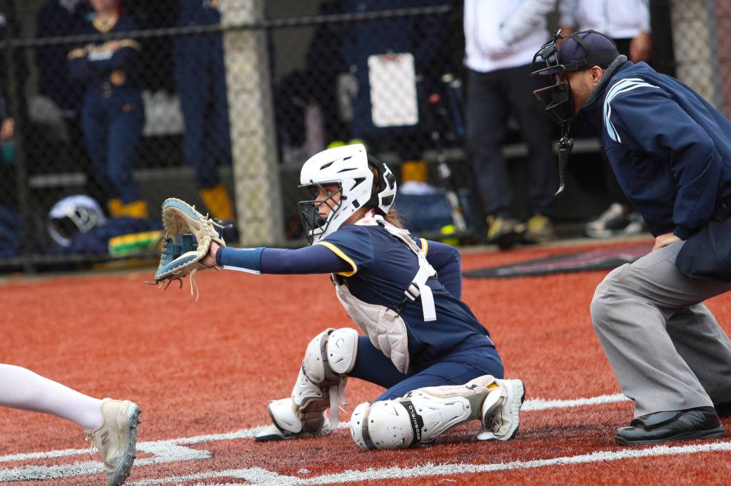 RYAN SPARKS | THE DAILY WORLD Aberdeen catcher Alyssa Yakovich