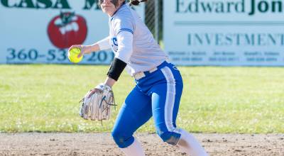 NICOLE SHANNON | MAIN FOCUS MEDIA Elma shortstop Aubree Simmons drove in three runs to lead the Eagles offense in a 6-0 win over Hoquiam on Thursday in Hoquiam.