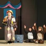 Andrea Watts / The Daily World
Annie (Doris Little-Howtopat), Cleo (Eiza Chavez-Meraz) and Fido (Amelia Zakel)