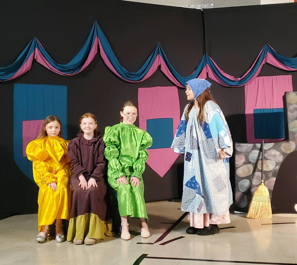 Andrea Watts / The Daily World
Cinderella (Aryanna Campbell) and her stepsisters, Lovely and Beauty (Issabella Sisk-Burkhart and Kristina Szczepanski), and stepmother (Elena Abbot)