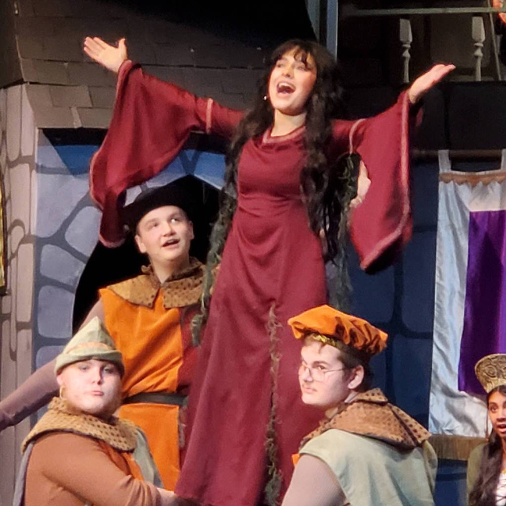 Gabriella Abruscato (Winnifred), Neveah Kiper (Lady Lynn), Cason Braath (Sir Harold/Court Dancer), Braydon Dawson (Sir Studley) and Alec Marshall (Sir Marshall)