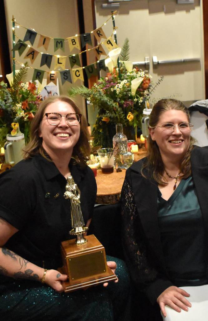 Jerry Knaak / The Daily World
Timber Tails K9 took home the coveted Best Dressed Table Award.