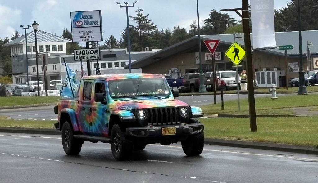 The Too Cool Sports Jeep led the Jeeps Go Topless parade in Ocean Shores this past weekend. (Jerry Knaak / The Daily World)