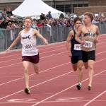 T. Michaels photos / The Daily World
The Benny Anderson kick (runner 1003) to get 5th place in the 1600 meters at the Washington State Track & Field Championships in Yakima.